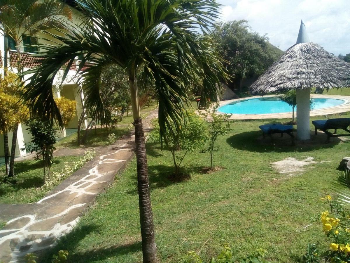 Ashari Hotel Shanzu Exterior foto